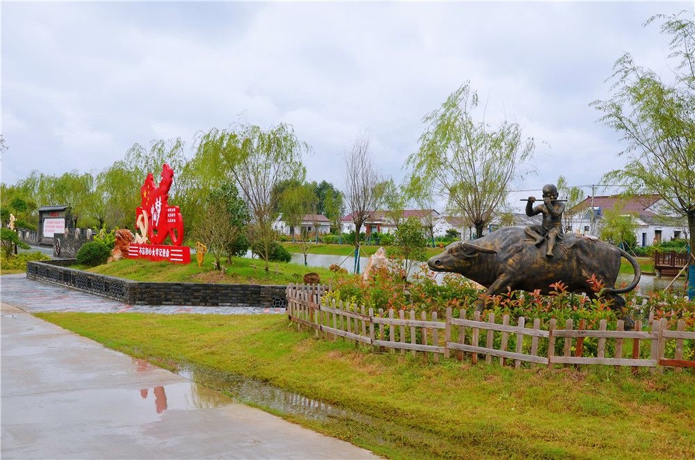 强产业 美生态 兴文化 涟水红窑镇奏响乡村振兴"奋进曲"