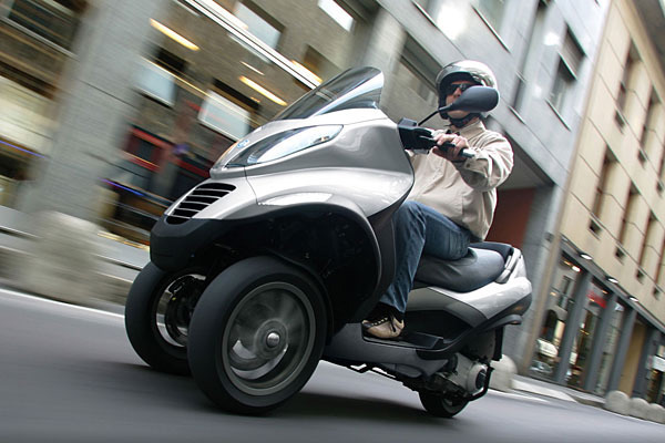 前2轮后1轮,摩托车品牌是什么