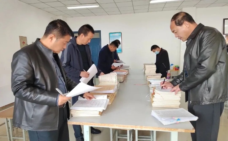 天祝县第二中学组织开展教案作业展评活动