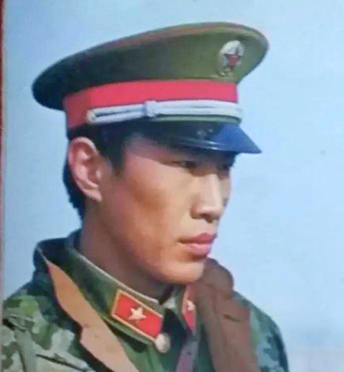 石兆琪:从海军到荧屏硬汉的精彩转型