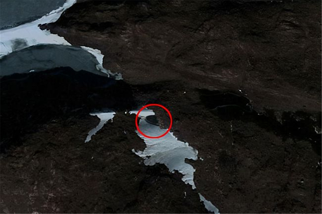 南极发现不明飞行物,长度高达500米,外星人留下的证据?