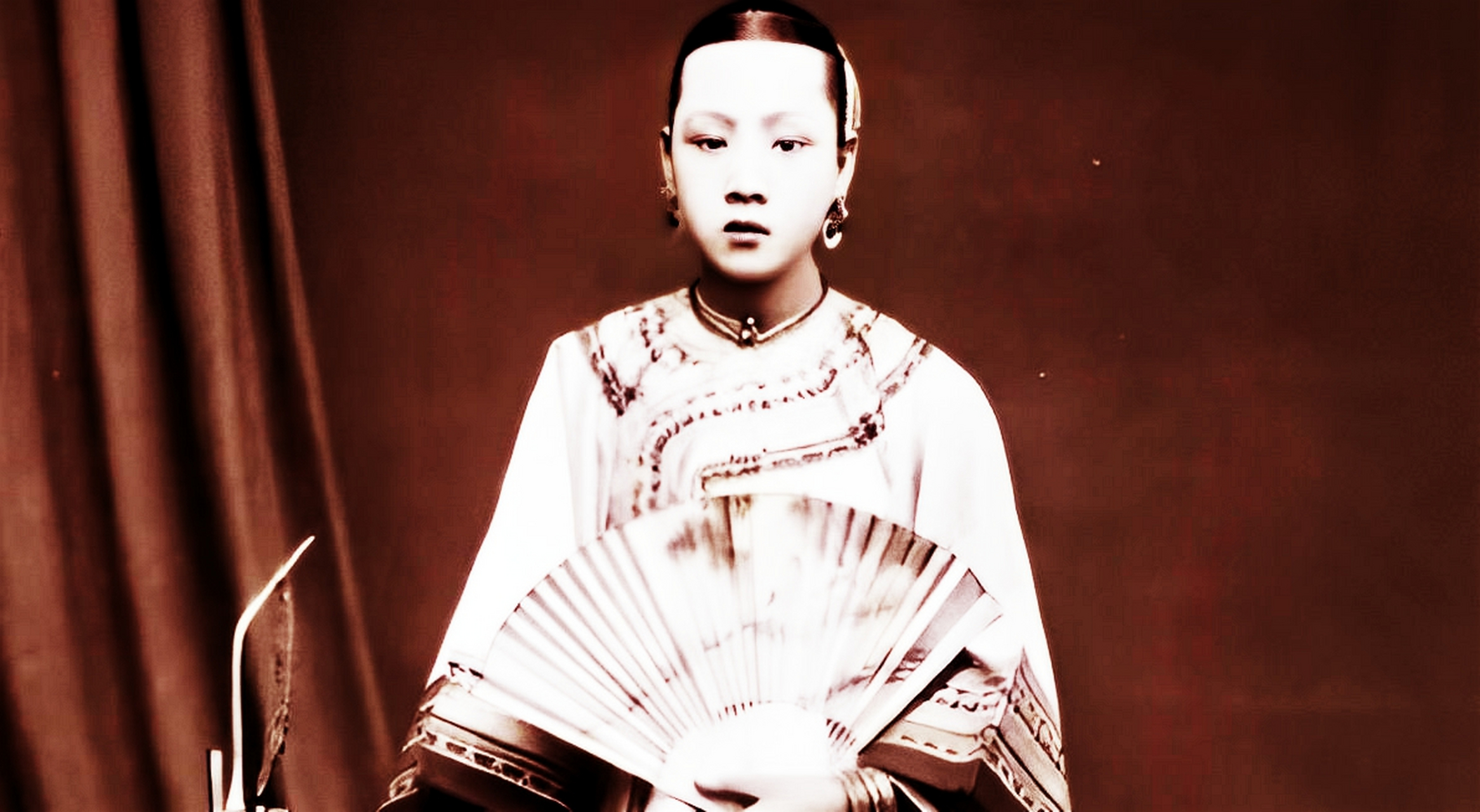 1861年,38岁的李鸿章与25岁的赵小莲结婚.