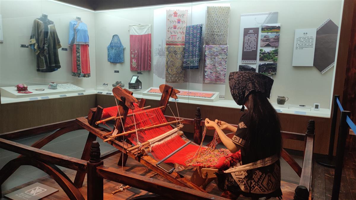 中南民族大学民族学博物馆举步之间一览多民族文化风貌