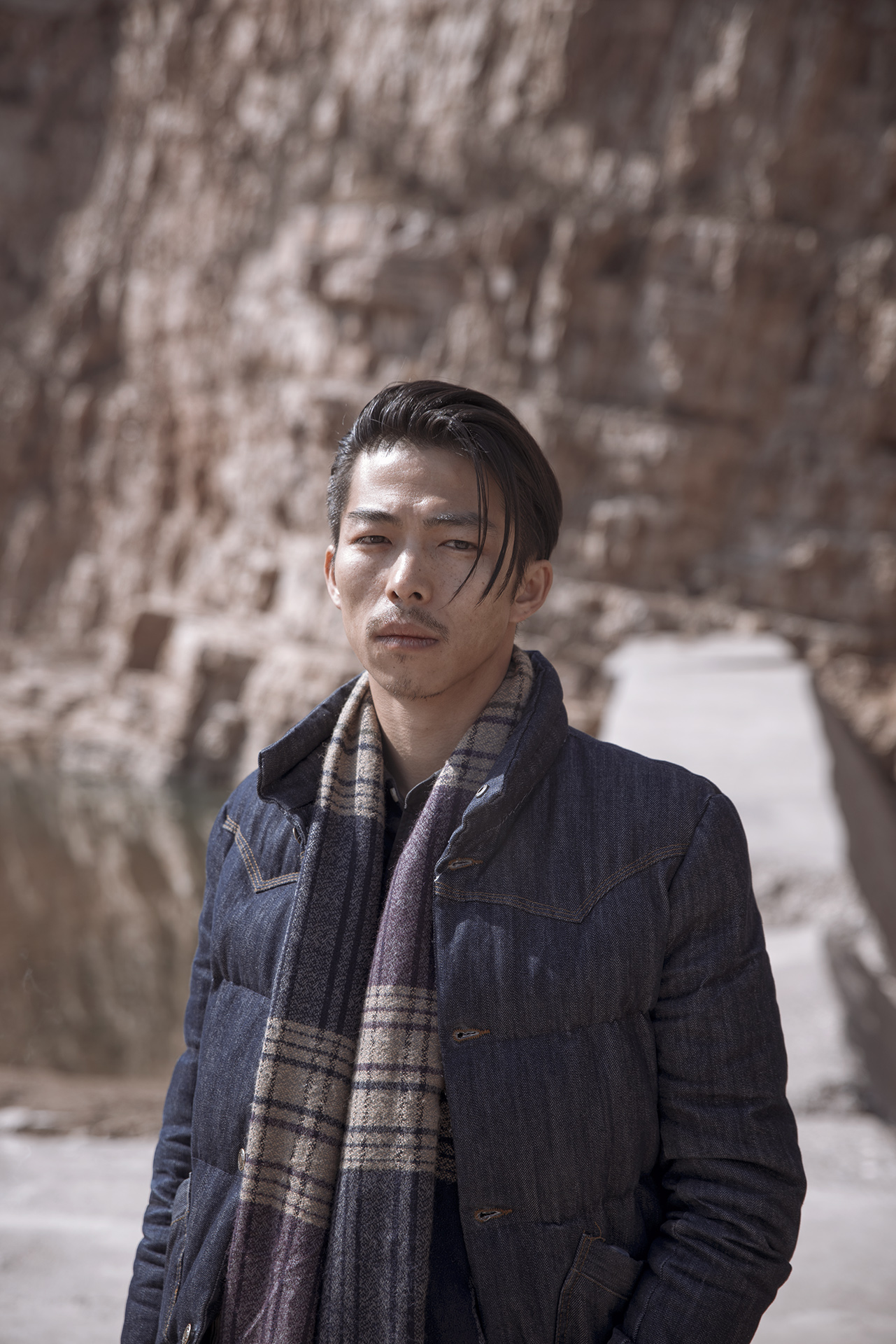 周冬雨二搭"黄毛"章宇,这是什么神奇之作?