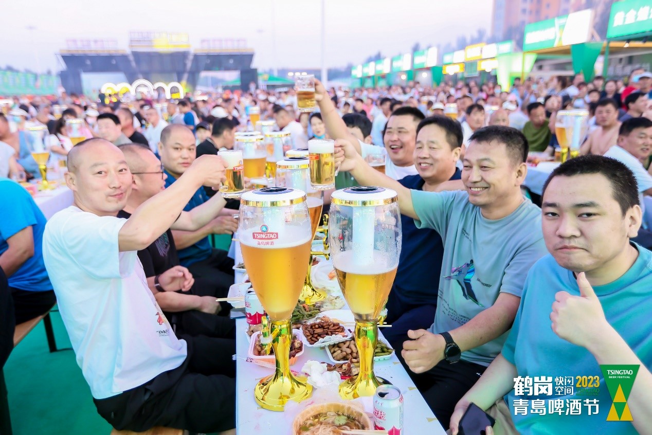 走出青岛,青岛啤酒节先后登陆淄博,海口,厦门,大连,扬州,上海等全国60