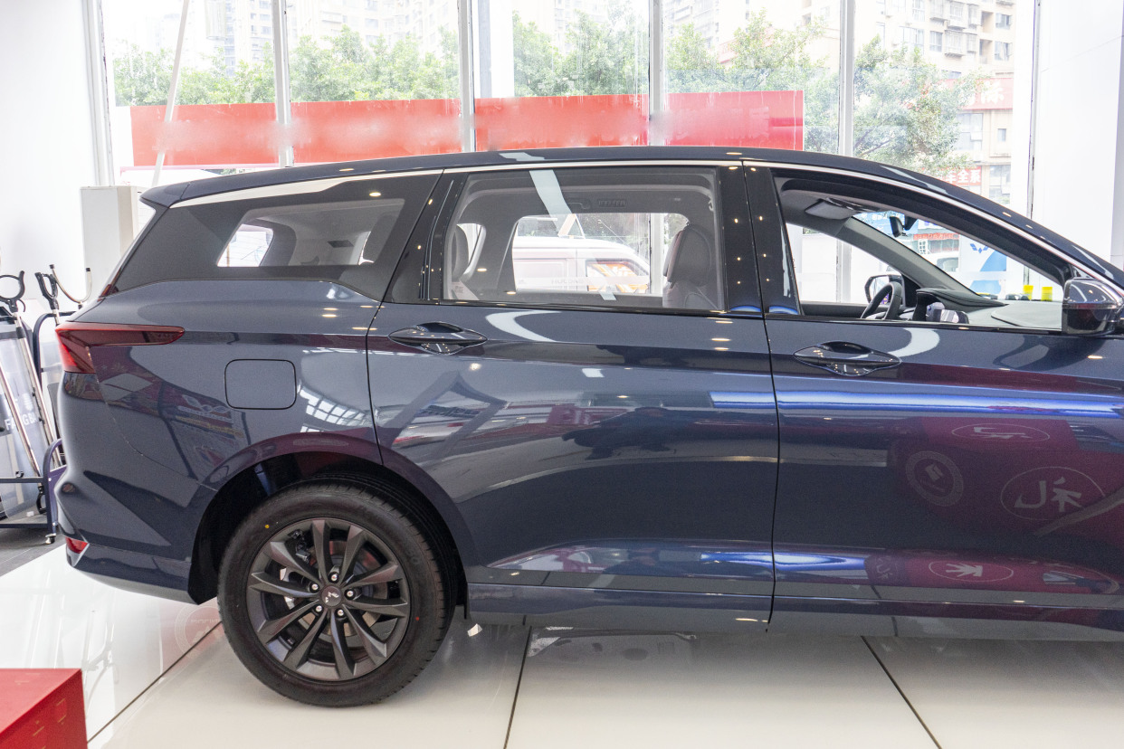 五菱的新mpv,2022款五菱凯捷,我去看看咋样