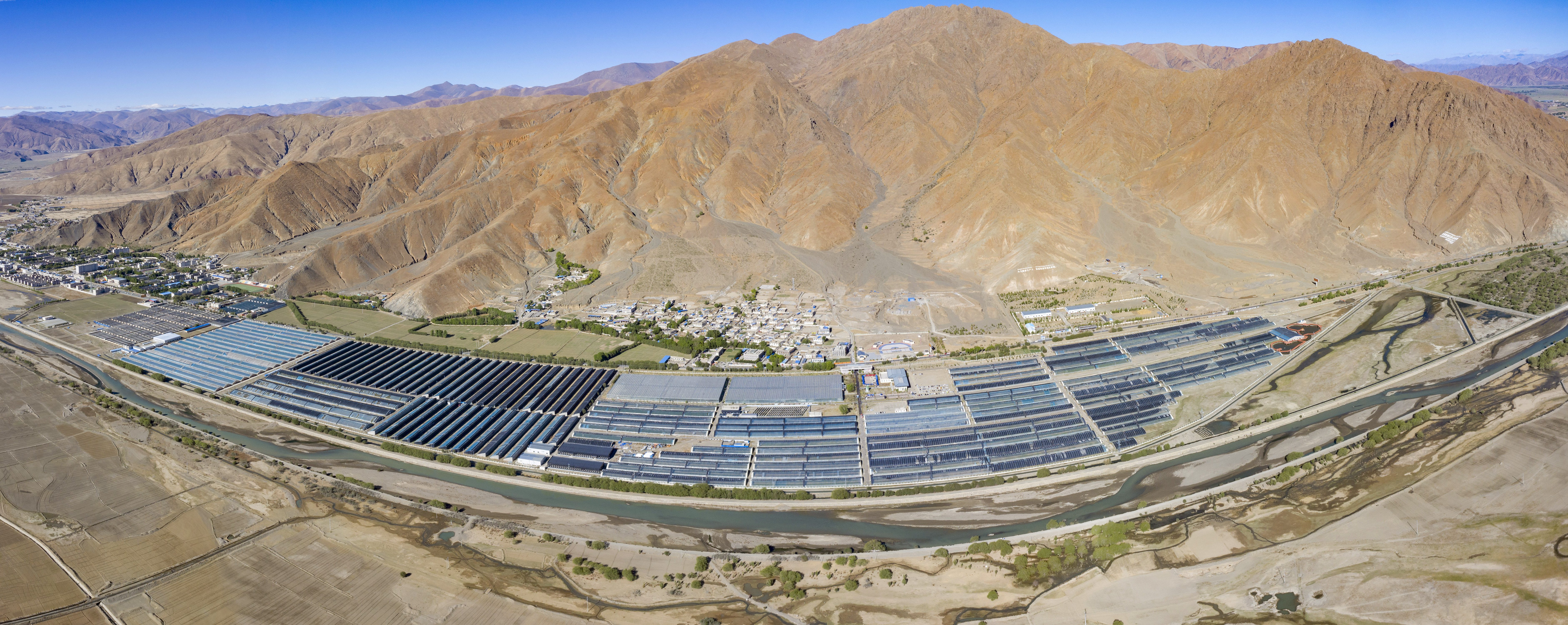 (经济)西藏白朗:年楚河畔果蔬香