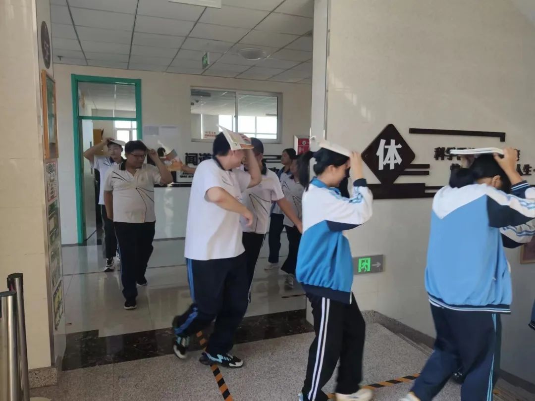 潍城区南关中学丨组织防震疏散演练 筑好安全防线
