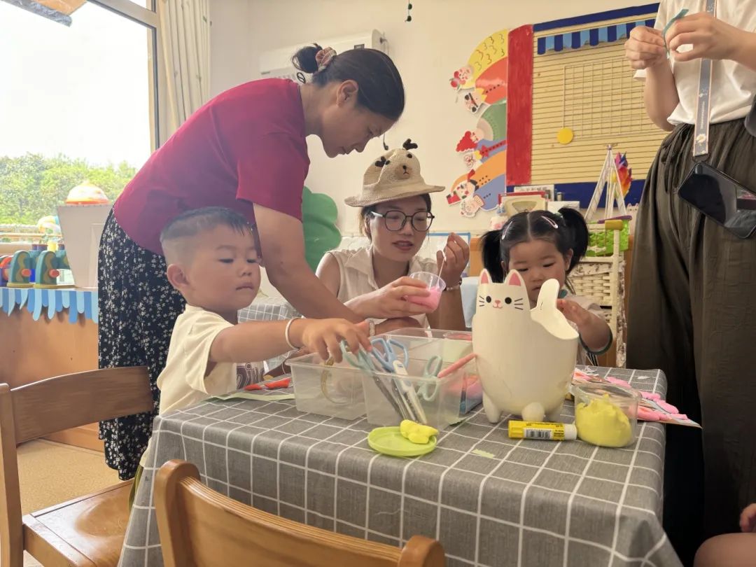 青浦区晨星幼儿园举办新生亲子体验活动,助力幼儿平稳入园