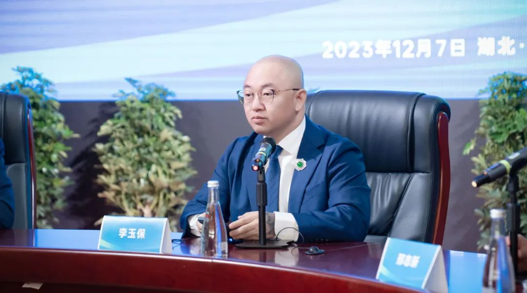 全球战略合作对话:运鸿集团李玉保与联合国工业发展组织前总干事共谋