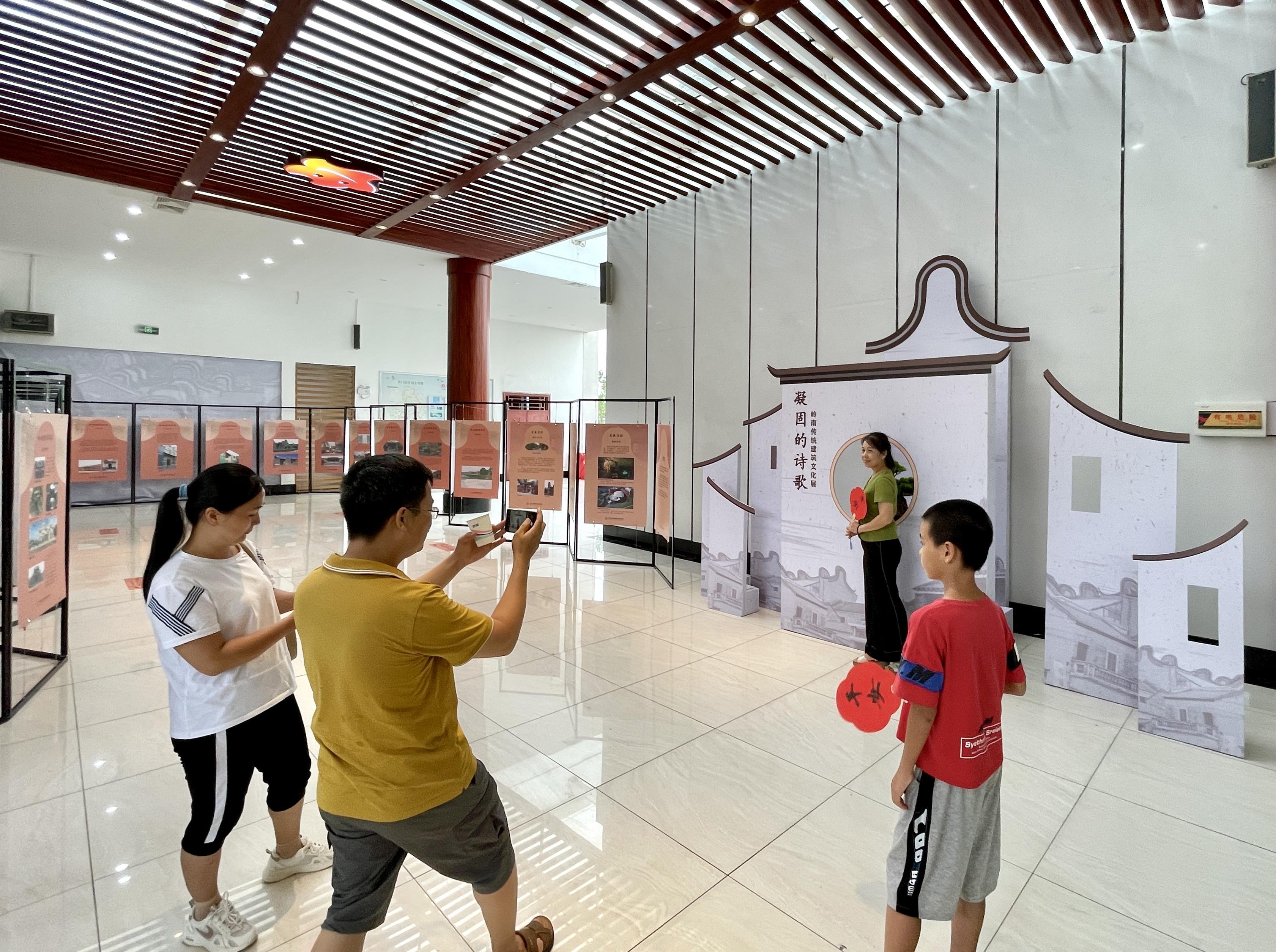 "近距离"看展!广东省流动博物馆首进高速公路服务区