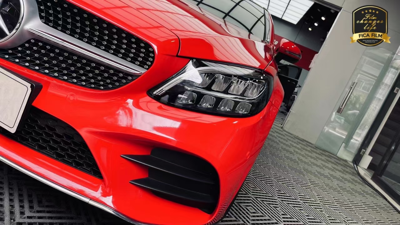 演绎时尚柔情,奔驰超亮水晶胭脂红改色膜 菲卡