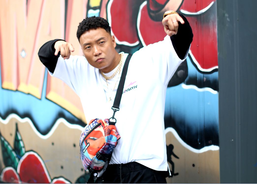 《这就是街舞4》气氛组担当出场,想不到三届kod冠军是开服装店的