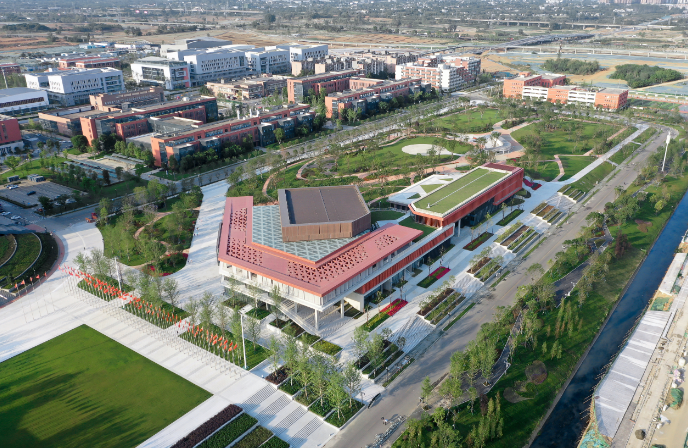 成都大运村设计总负责人钟鹏:大运村有着"可持续,绿色,开放"的标签