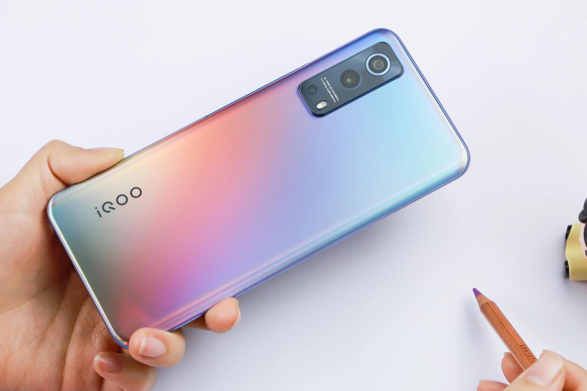 iqoo z3测评:性能配置不错,屏幕顺滑细腻