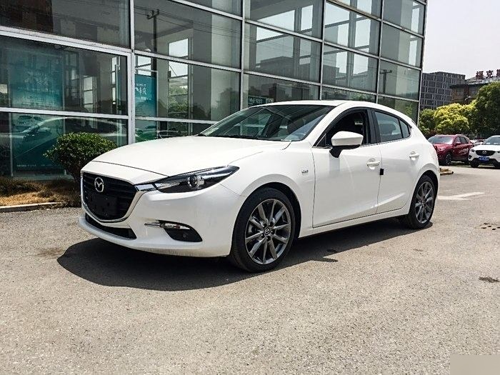 13年上牌,经典马自达3值多少钱