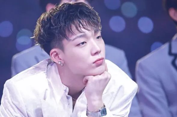 yg公司否认ikon成员bobby不续约:还在商议之中