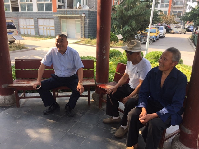 沂南县界湖街道南村社区带头人李凤德