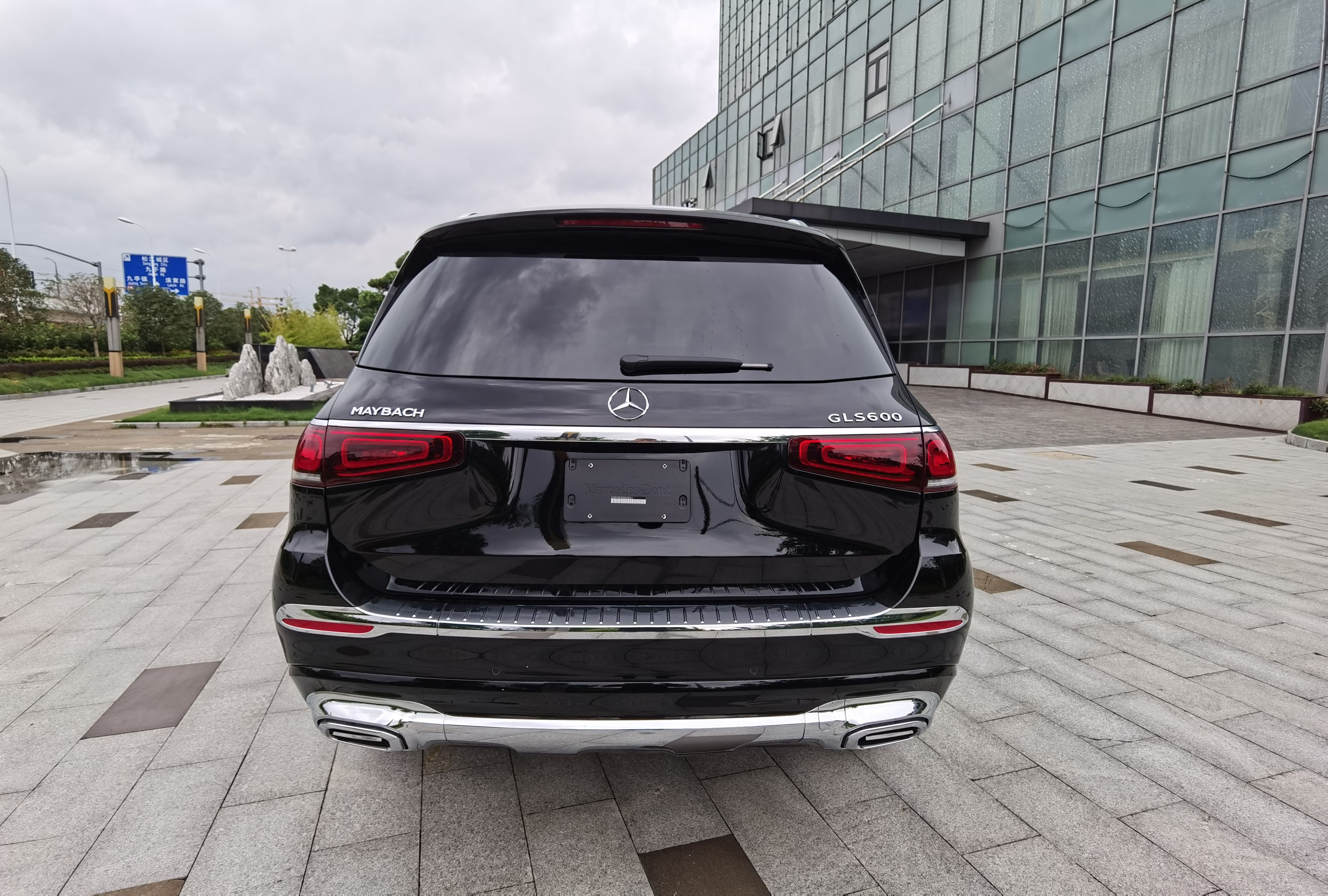 奔驰gls450秒变迈巴赫gls600只需20万,跟小玉一起看看吧