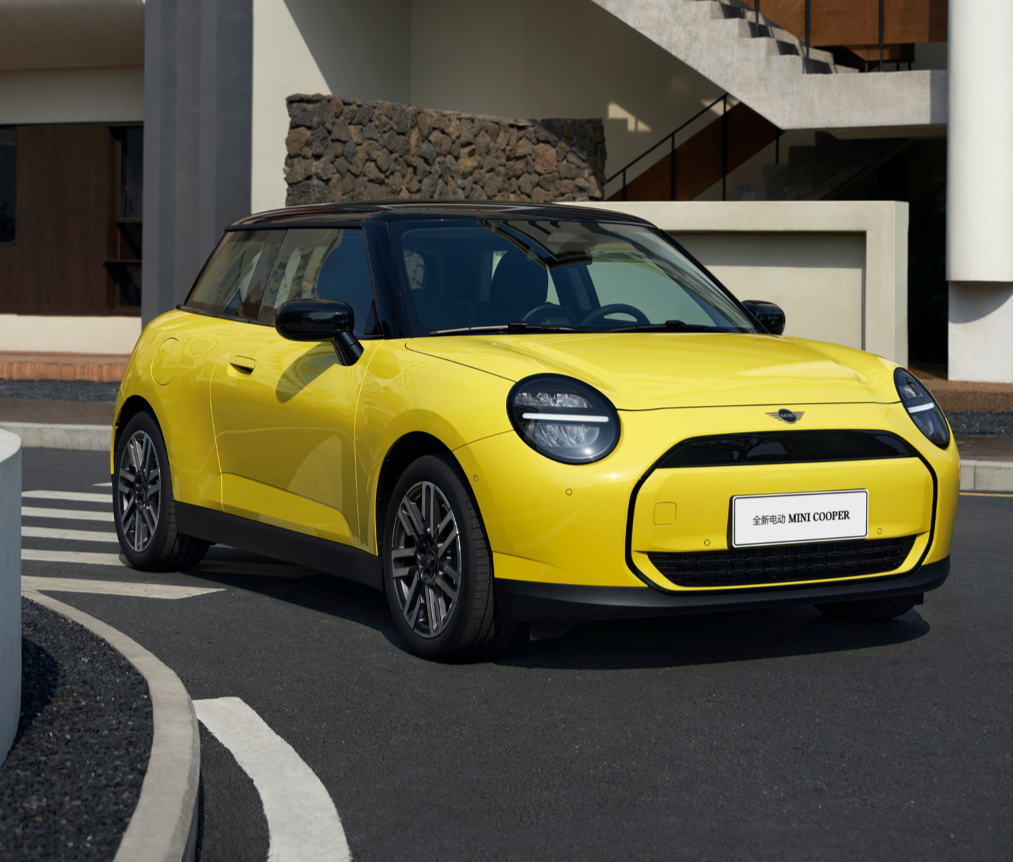 被顶格征收37.6%关税,宝马据悉寻求降低电动mini cooper进口税率