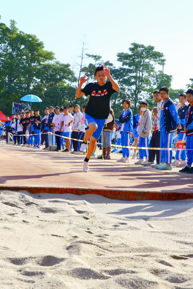 "人人皆可成为达人"!番禺区市桥桥城中学运动会献礼20周年校庆