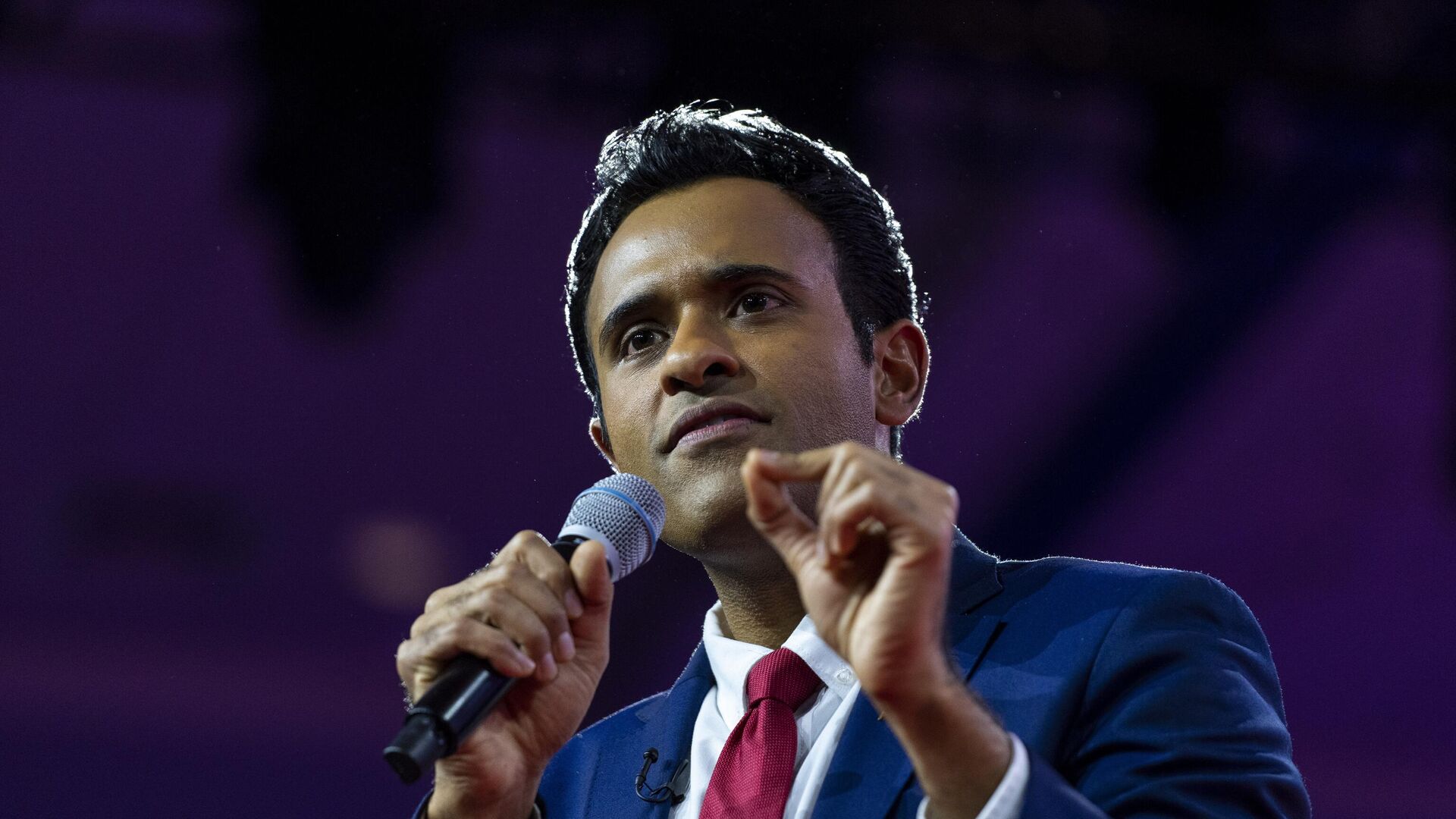 美国共和党总统竞选人拉马斯瓦米不相信华盛顿对乌提供的资金武器得到