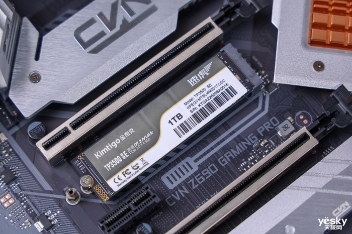 国产阵容"小钢炮" 金泰克tp3500 se 1tb nvme固态硬盘评测