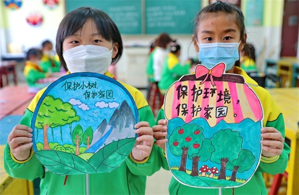 护绿广告牌学生图片