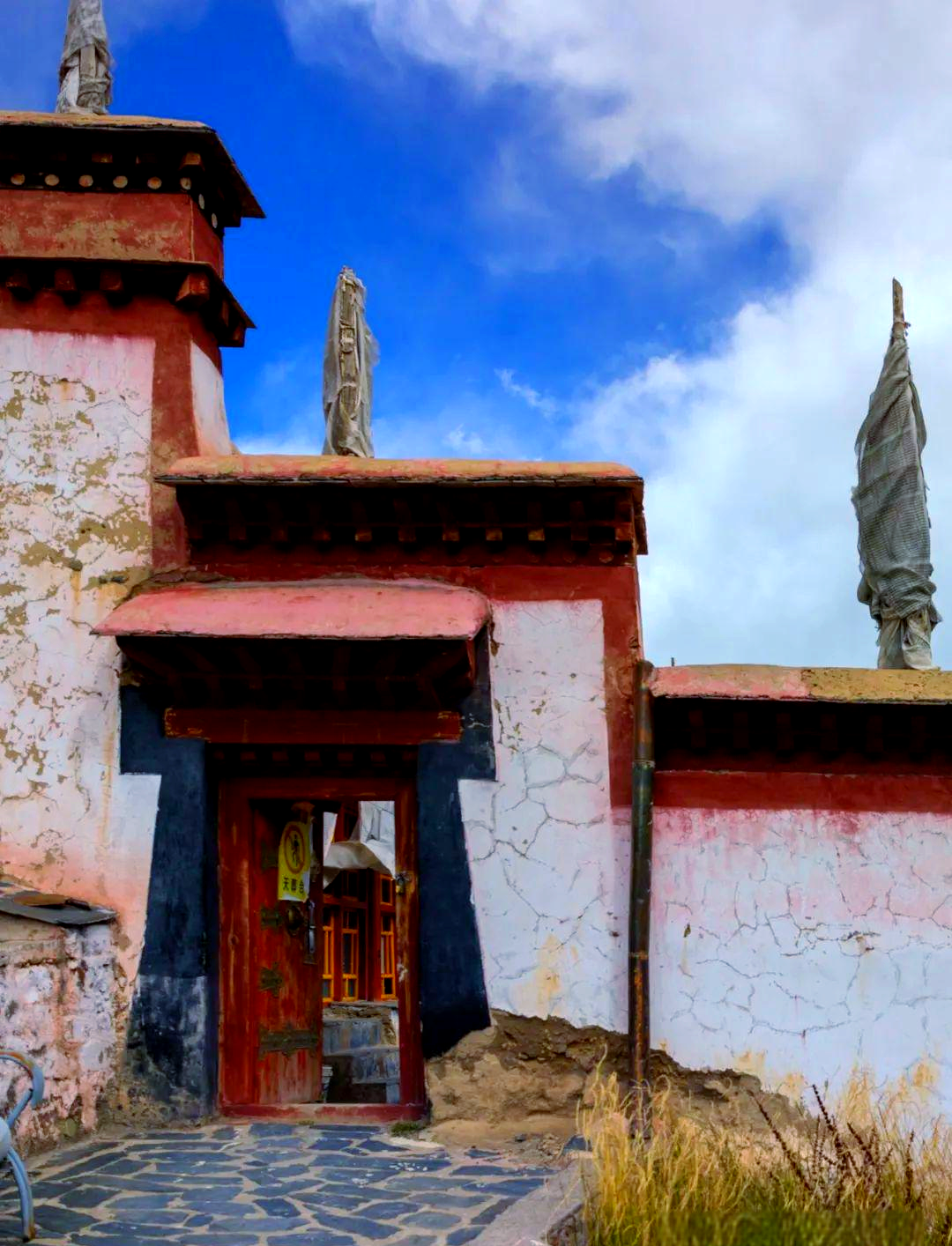 探索比如县:不可错过的多个景点