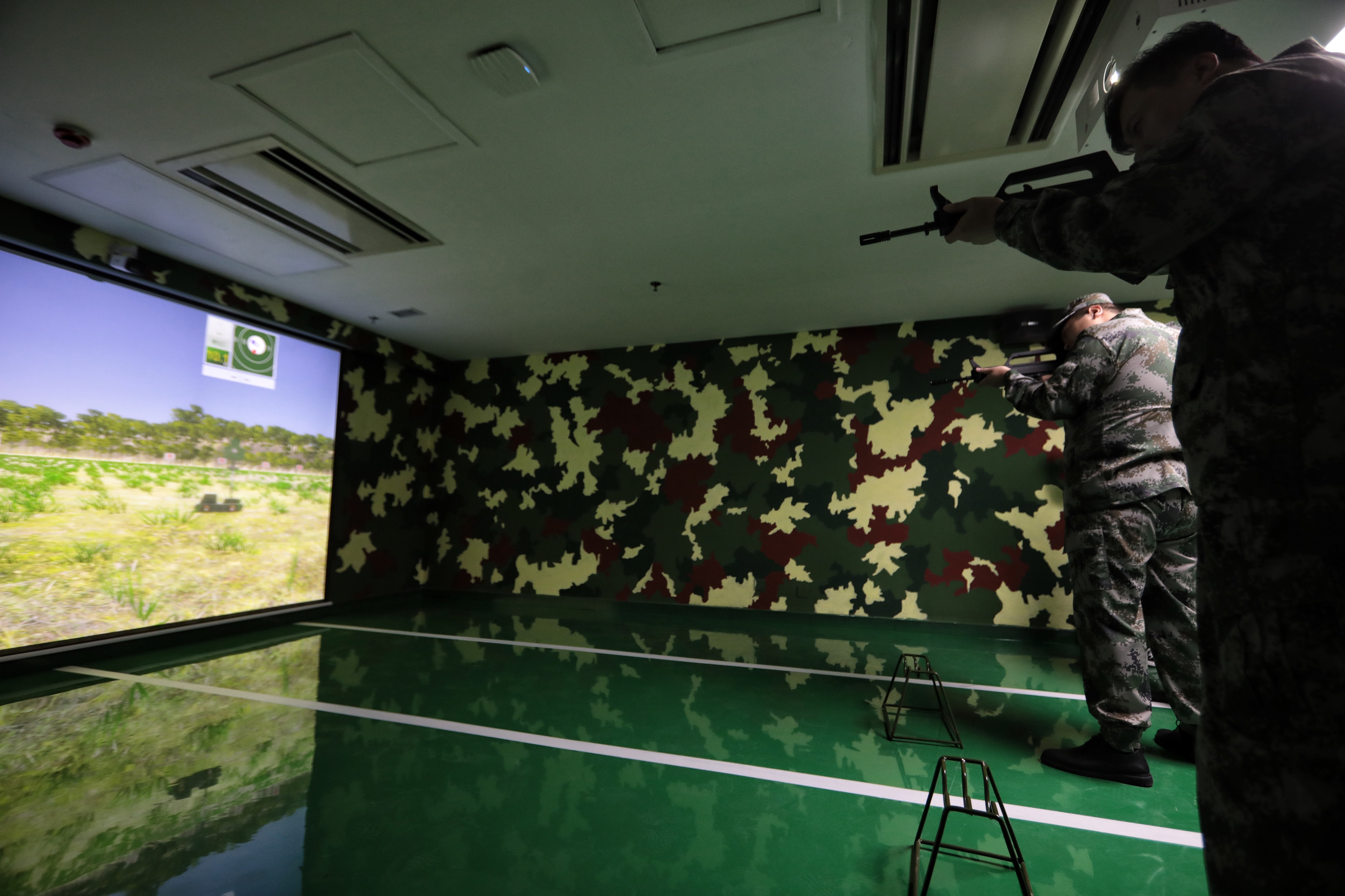 北京首家街道模拟射击训练中心在什刹海揭牌