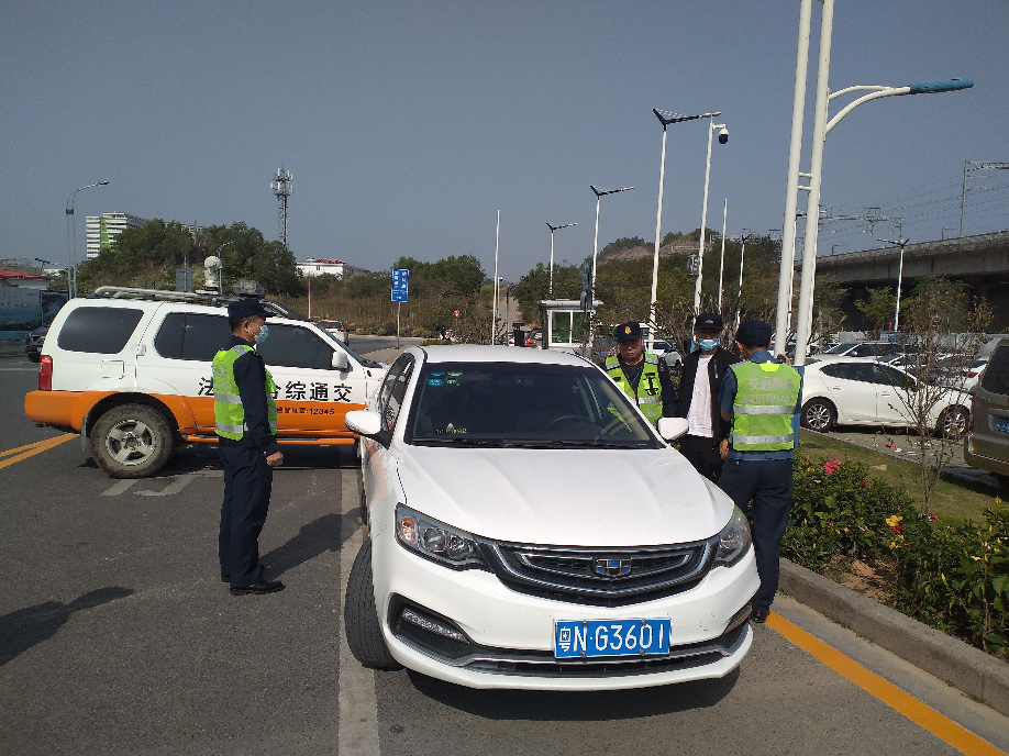 汕尾市交通运输局市区出租车行业专项整治行动初见成效