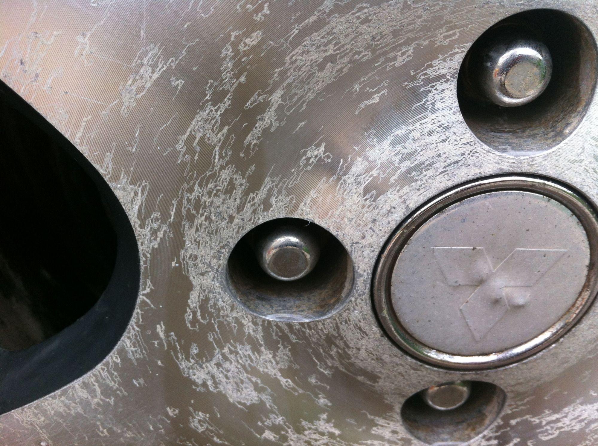 铝合金氧化白斑如何去除?汽车容易脏怎么办?