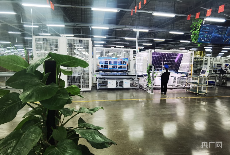 天合光能首个光伏全产业链条企业在西宁建成投产