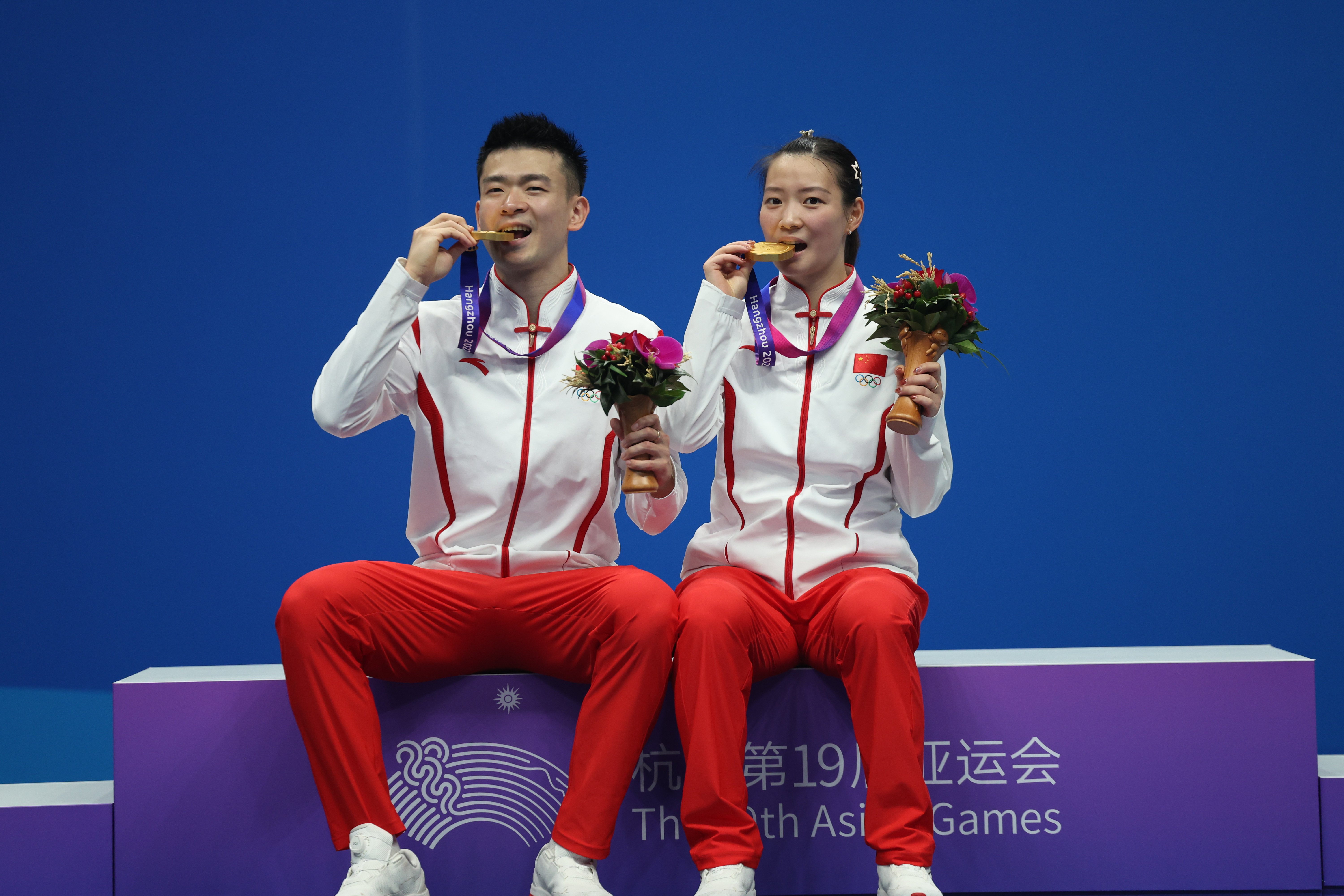 羽毛球——混合双打颁奖仪式举行