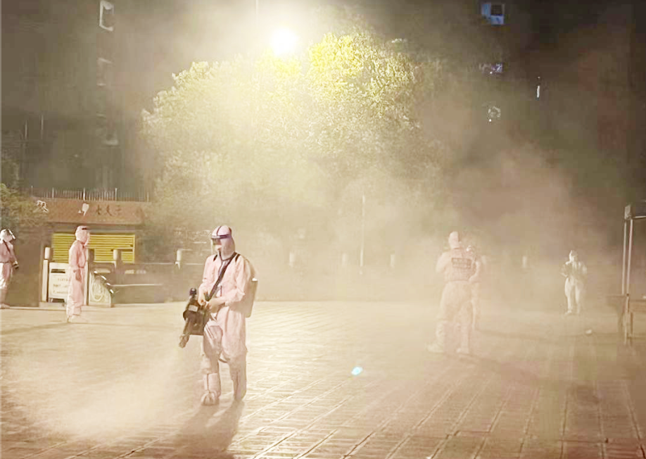 抗疫"邮"我 务川邮储"大白"奋战一线不缺席