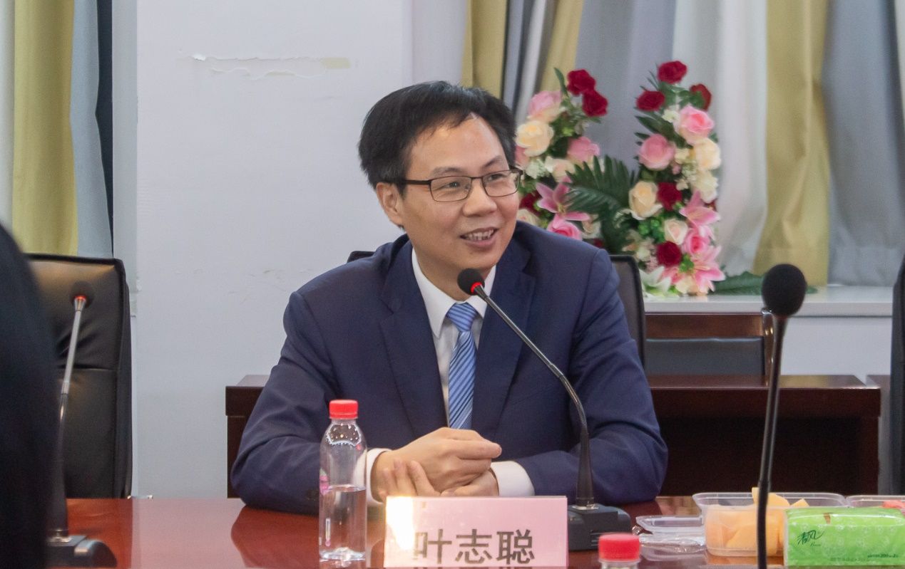 贡河国酒叶志聪 "我们正年轻 青春永相聚"