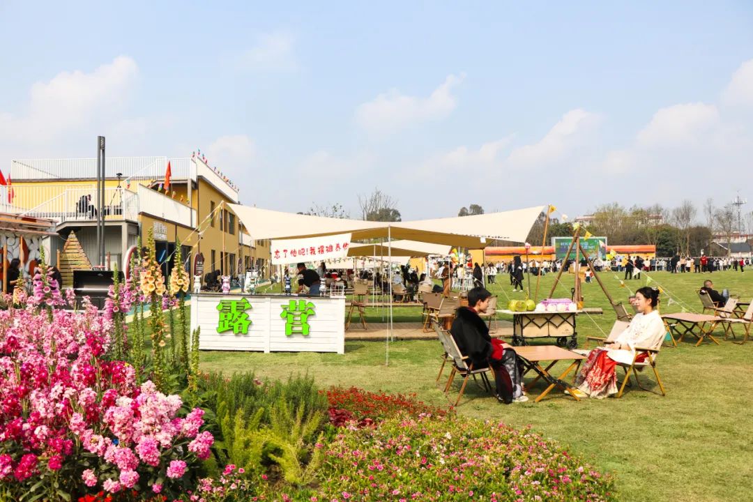 相约东林艺术村,赴一场花与艺术的春日之约!