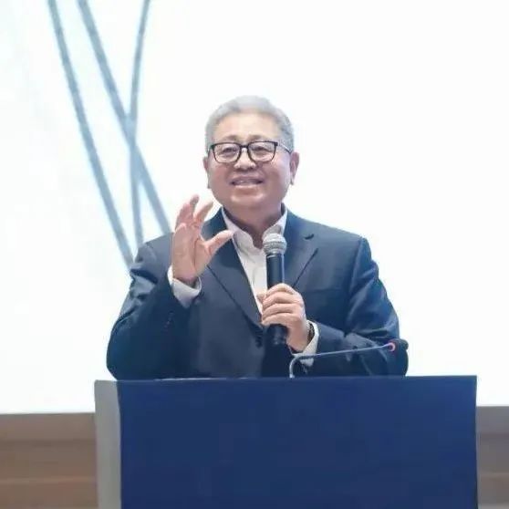 白津夫:加快数字中国建设,推动数字化创新和人才优化