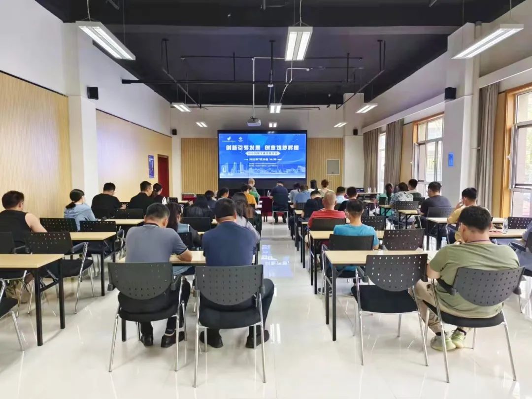 浙江青年创业学院：点燃青春创业梦想的火把