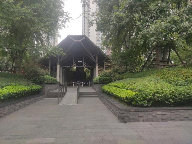 东区永威品质,永威东棠,88㎡,201万起拍,聚源路小学