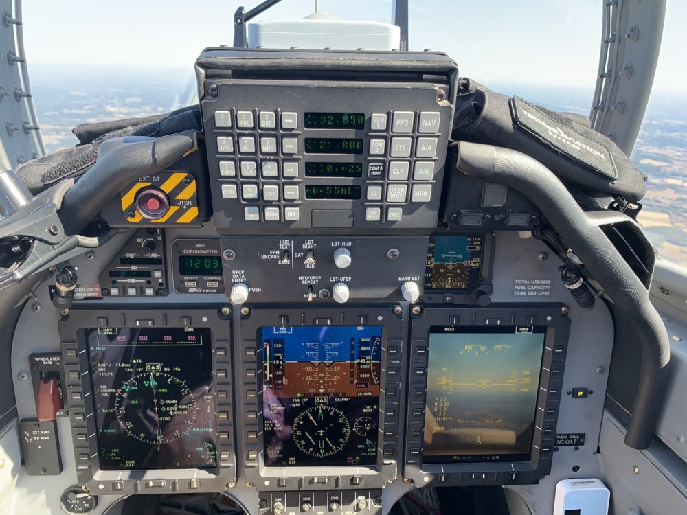 教练机改攻击机—at-6"金刚狼"