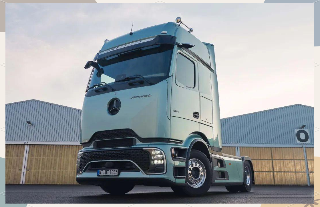 奔驰全新actros l旗舰卡车发布:未来设计,顶尖科技与柴油动力的完美