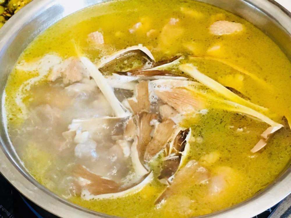 美味的鸡枞火锅,这是夏天独有的记忆