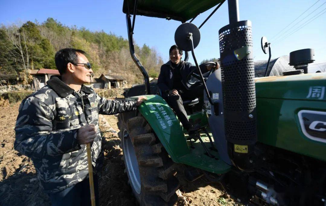 保康郭大荣:双手摸出致富路