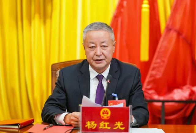 高台县第十九届人民代表大会第三次会议举行预备会议