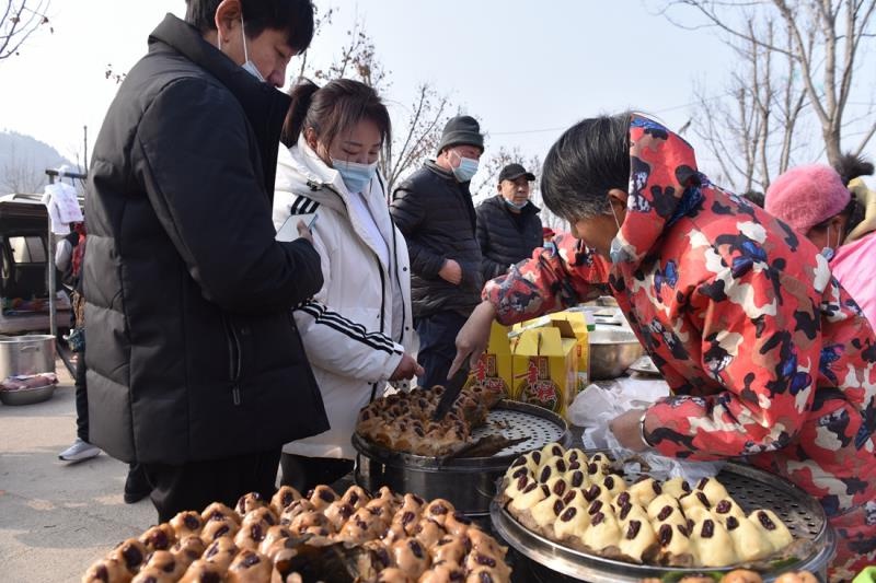 过大年赶大集 带你逛逛 济南南部山区最大的集市—仲宫大集