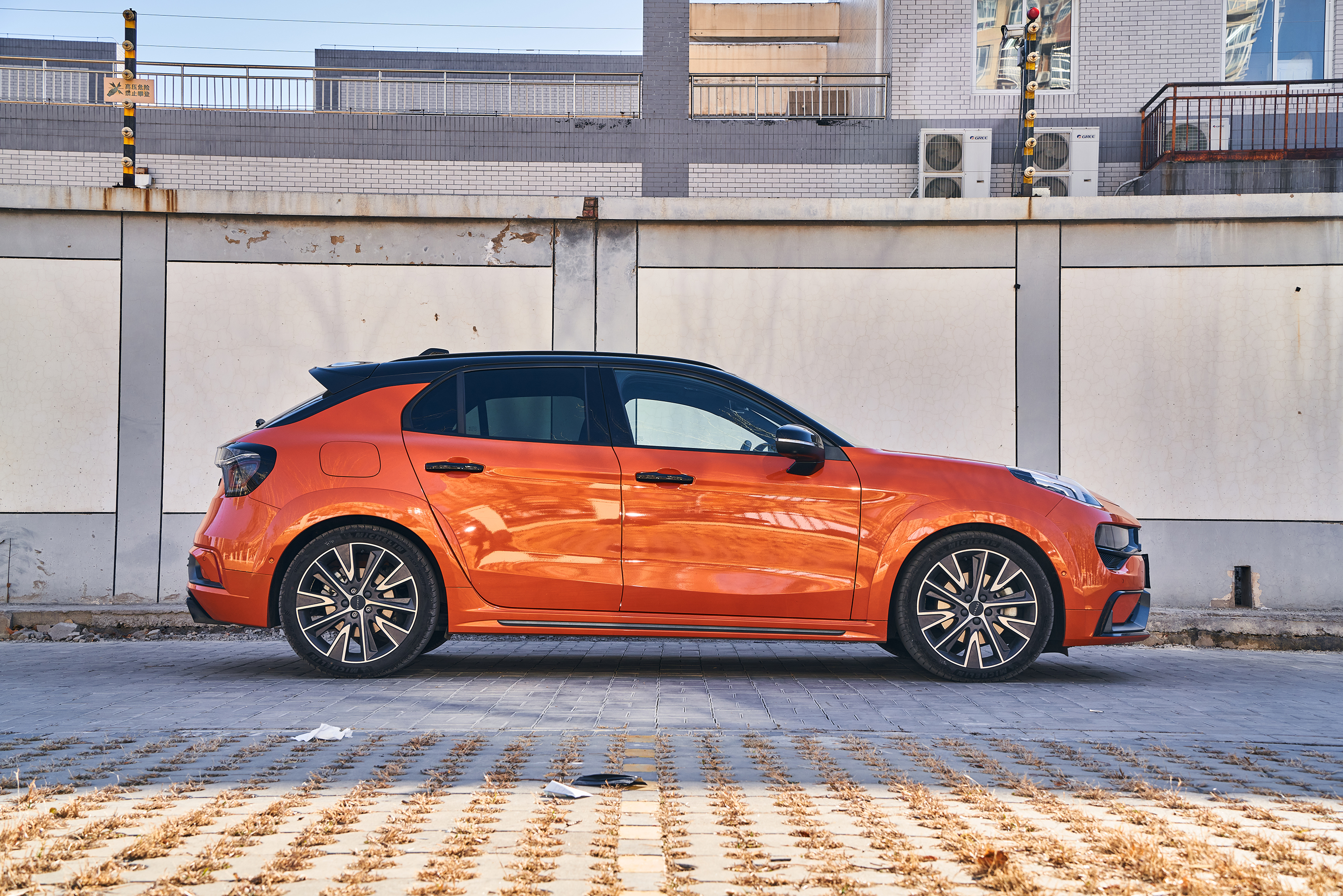 年轻人的座驾 国产小钢炮 领克02 hatchback