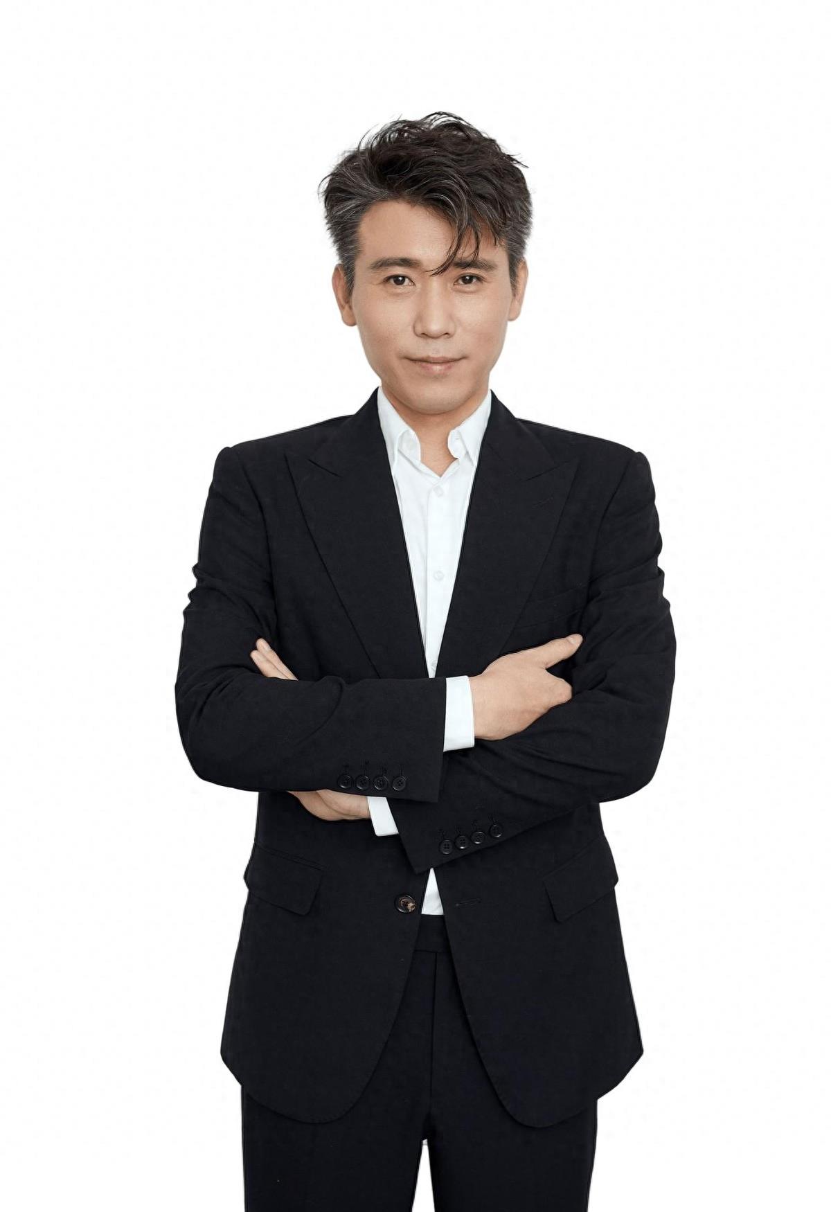 "星二代"李乃文,19年不温不火,与王丽坤,49岁婚姻成谜