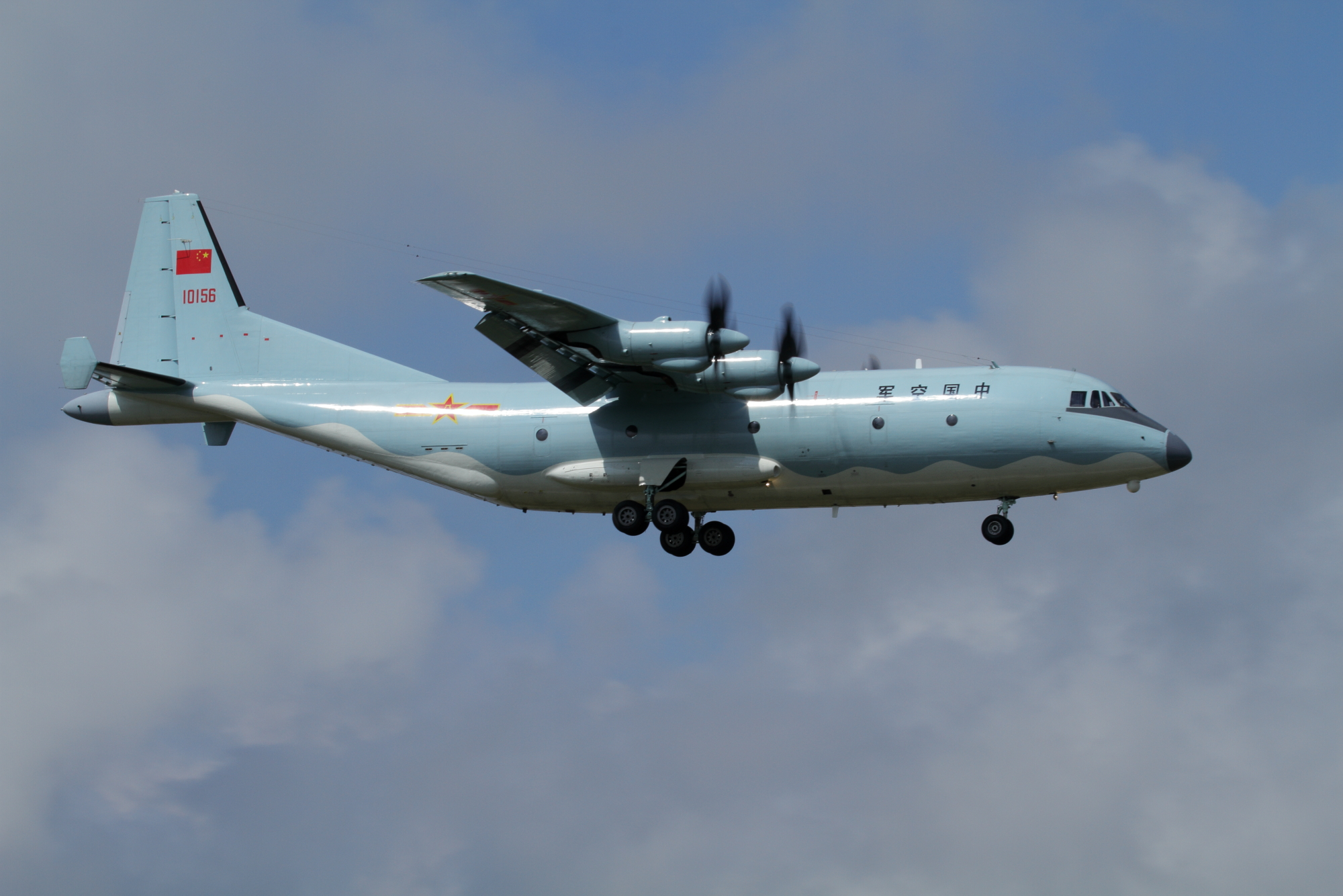 以为中国无暇分心应对其他挑衅,日本又错了,运-9抵近日本空域