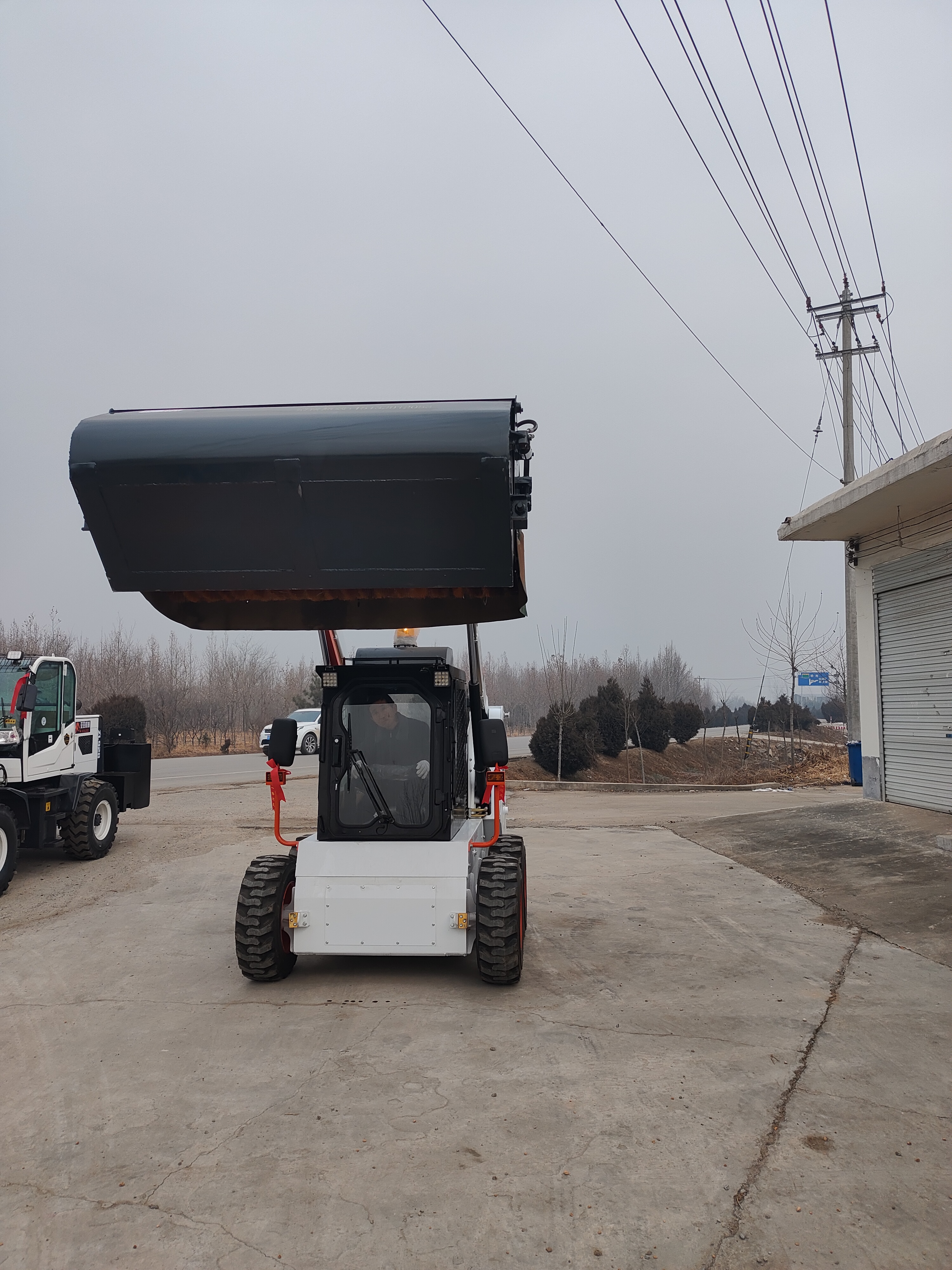 滑移装载机清扫车 水稳层扫路机简单易懂一机多用